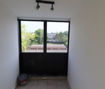 Een appartement op de 2de verdieping met 2 slaapkamers, veranda en ... - Photo 3