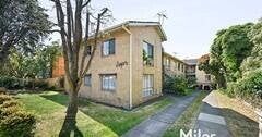 Ivanhoe - Photo 3