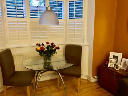 1 Bed Flat, Longberrys, NW2 - Photo 2