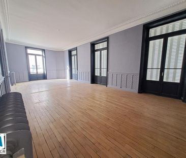 7 PIÈCES CENTRE-VILLE - Photo 1