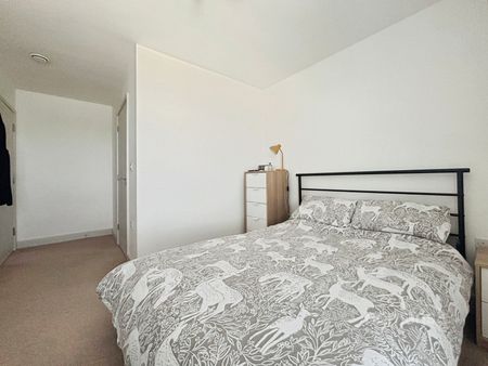 2 bedroom apartment to rent - Photo 4