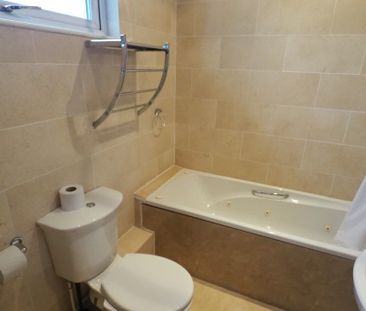 1 bedroom to let - Photo 4