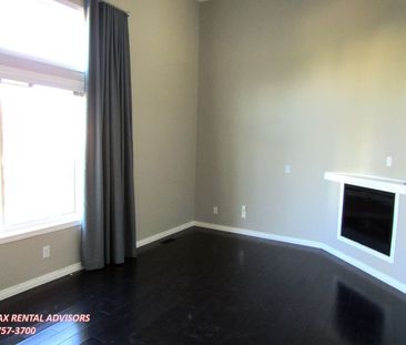 GREAT 2 BED, 2.5 BATH, 2 STOREY TOWNHOUSE, W/ FINISHED BSMT & ATTAC... - Photo 5
