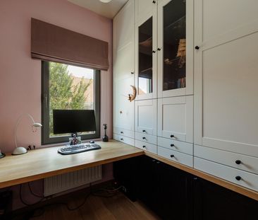 INSTAPKLARE BEMEUBELDE WONING IN DE FELBEGEERDE ELSDONK WIJK - Foto 4