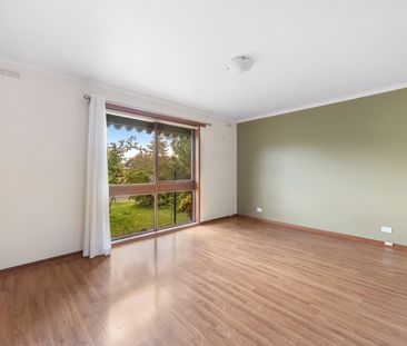 Spacious Family Home in Alfredton - Photo 5