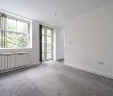 Wye River Studios, High Wycombe, HP11 - Photo 3