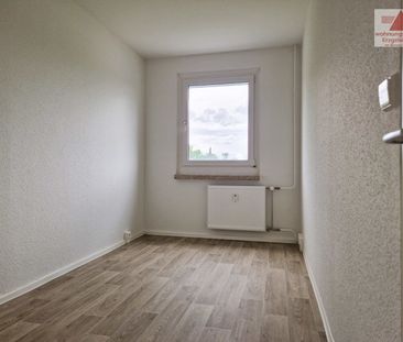 Schon entdeckt? - Moderne 4-Raum-Wohnung mit Balkon in Klingenberg - Photo 1