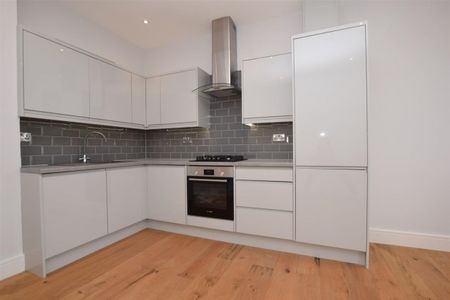 Newfoundland Circus, Bristol, BS2 - Photo 2