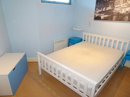 1 bedroom apartment to rent - Photo 2