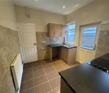 3 bedroom terraced house to rent - Photo 5