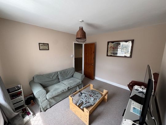 Room in a Shared House, Upper Station Road, BS16 - Photo 1