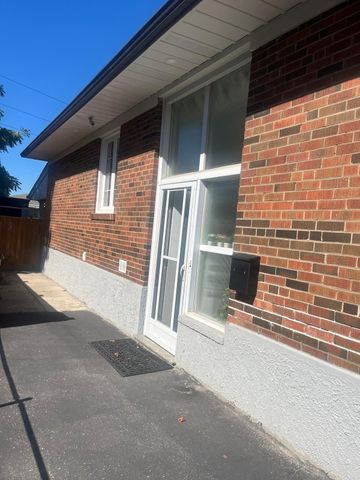 For Lease - 30 Electro Road Unit# Basement, Toronto, Ontario - Photo 2