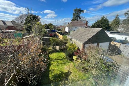 Priestley Road, BOURNEMOUTH - Photo 2