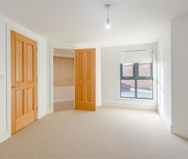 Flat 3, Milton Road Library, Cambridge - Photo 2