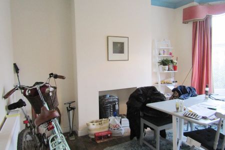 Princes Street - Photo 2