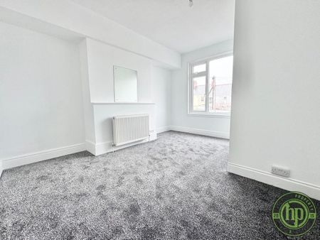 3 bedroom terraced house to rent - Photo 5