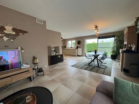 Rustig gelegen, halfopen bebouwing te huur in Deerlijk - Photo 3