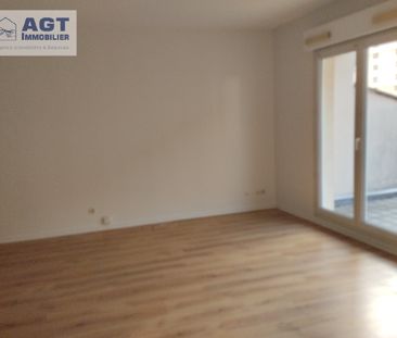 Location Appartement 1 pièce 31m² BEAUVAIS 60000 - Photo 2