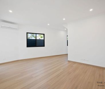 Spacious 3-Bedroom Home in Beckenham! - Photo 3