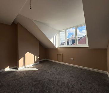 4 Bedroom - Photo 5