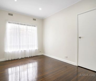 2 Murdo Road, Clayton - Photo 5