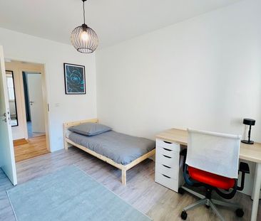 Voll möblierte, modern eingerichtete 3-Zimmer-Wohnung mit Balkon in... - Photo 1