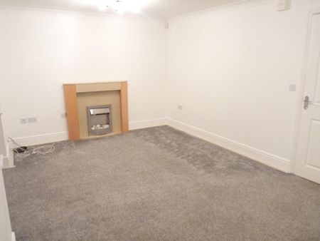 4 bedroom townhouse to rent - Photo 2