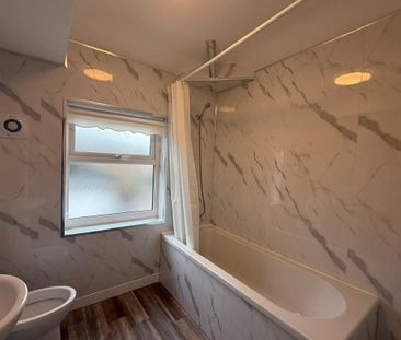 Homecroft Road - Photo 4