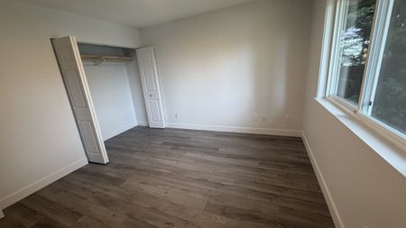 667 Sixth Street- Upper - Photo 5