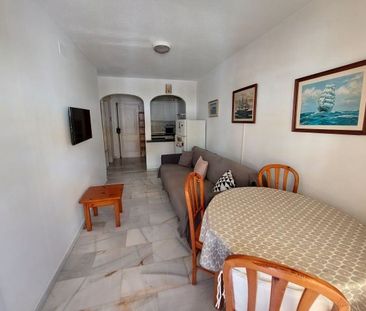Apartamento de alquiler en Calle Zodiaco, 64, Parque de la Paloma - Photo 1