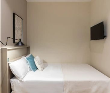 Room in a shared 6-bedroom apartment for rent in Sant Gervasi Galvany, professionals only - Foto 6