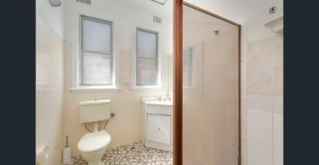 Three bedroom home in quiet location - Photo 3