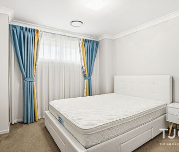 Modern Comfort and Family Elegance - Photo 3