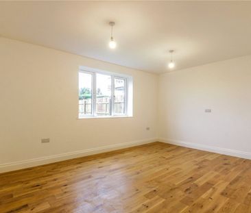 Jarnail Close, - Photo 1