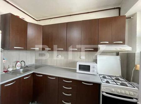Apartament de 2 camere, 60mp, AC, balcon, zona UMF - Photo 2