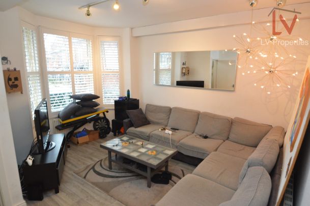 Hartley Crescent - Photo 1