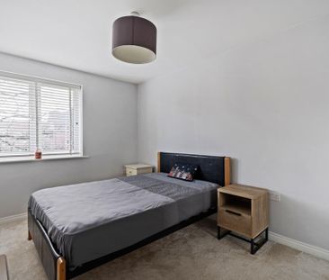 2 bedroom flat to rent - Photo 5