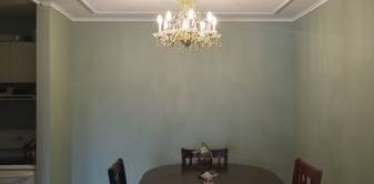 2 bdrm 1 1/2 bath - Photo 2