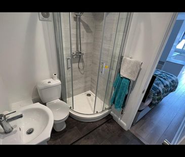 Studio Flat, Baring Road, SE12 - Photo 5