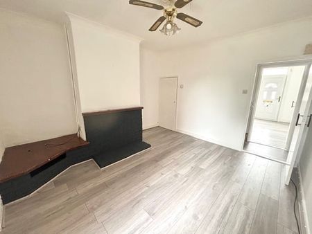 Windsor Street - Photo 3