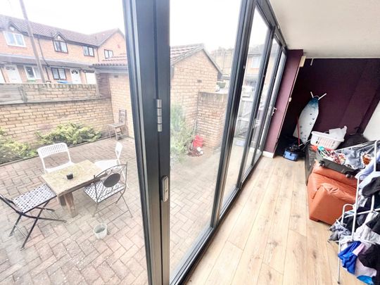 Room in a Shared House, John Maurice Close, SE17 - Photo 1