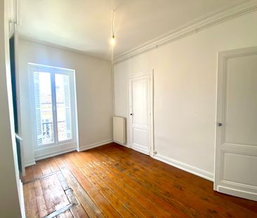 Location Appartement 4 pièces 76m² BORDEAUX 33000 - Photo 6