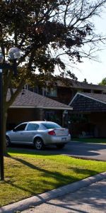 305 Briarhill — 2 Bedroom Carport - Photo 3