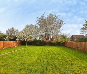 3 bedroom detached house to rent - Photo 4