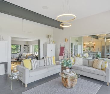 5 bedroom detached house to rent - Photo 3