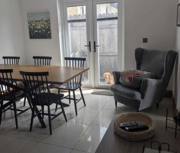 27 Barr Crescent - Photo 5