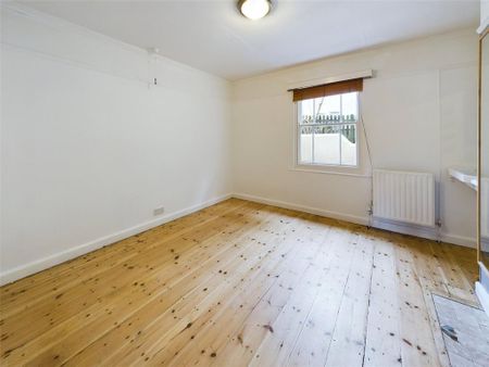 3 bedroom detached house to rent - Photo 5