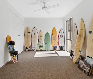 Style and Functionality Riverfront living in Coomera Waters! - Photo 5