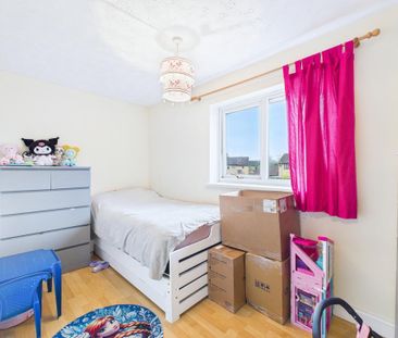 2 bedroom semi-detached house to rent - Photo 2