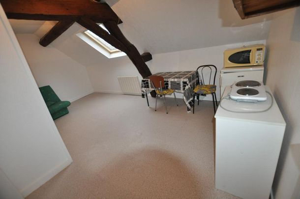 Studio meublé - Photo 1